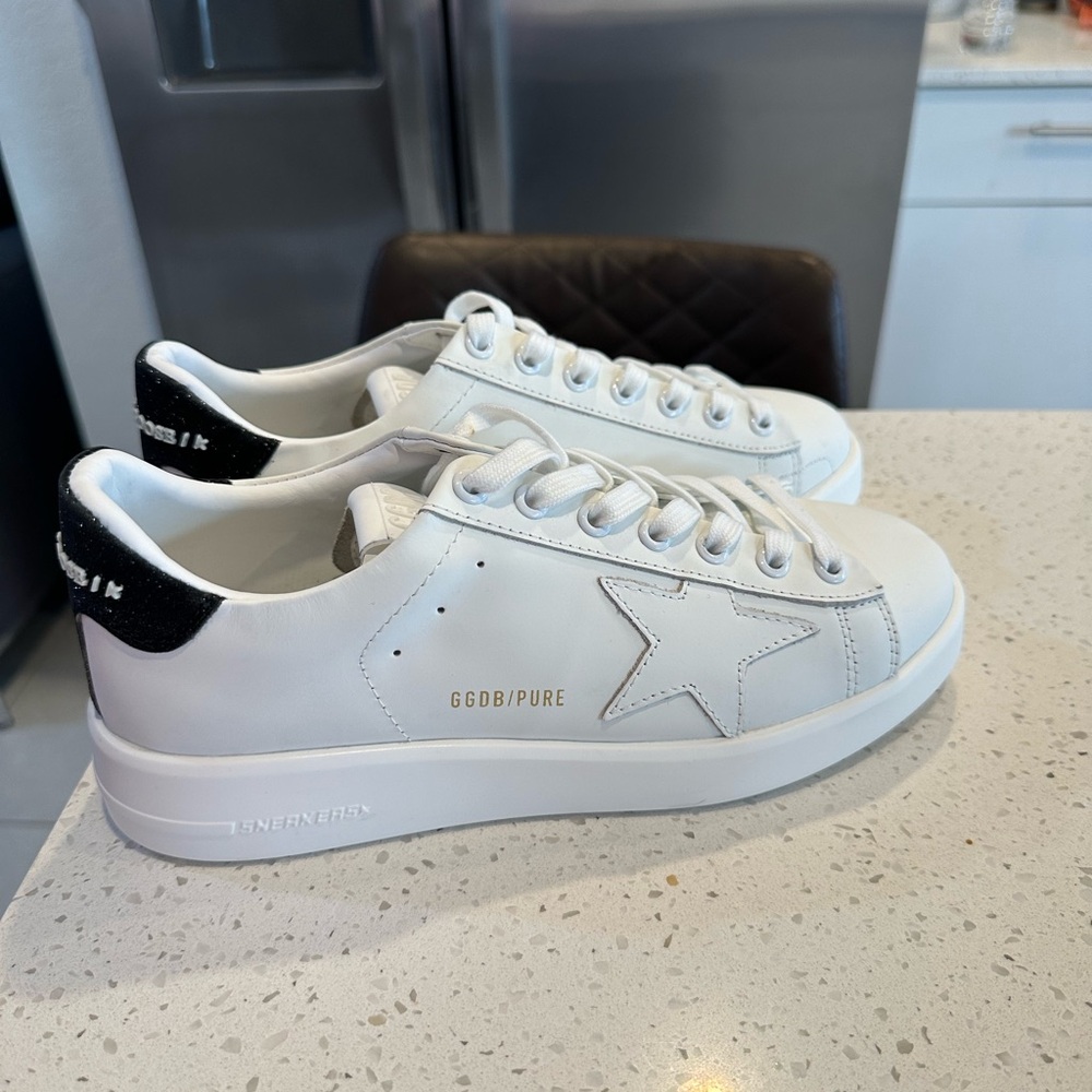 Golden goose